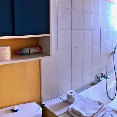 Chez Moi Chez Vous